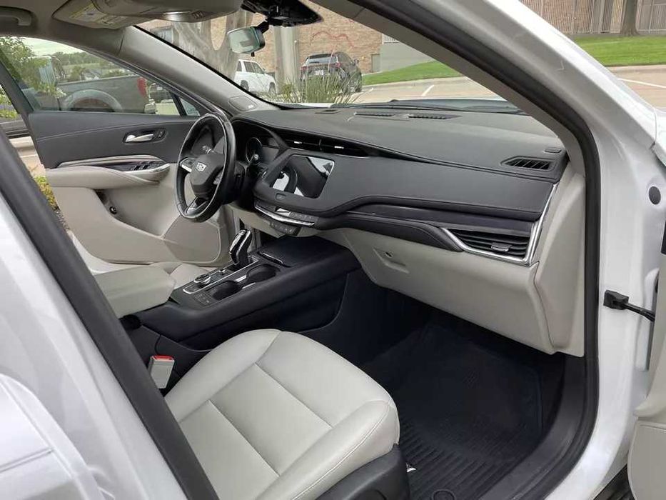 2021 Cadillac XT4 LUXURY