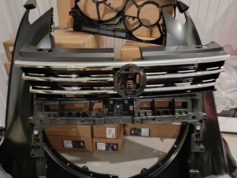 VW Volkswagen Tiguan 2 USA 16-24 Нижня Решітка Переднього Бампера