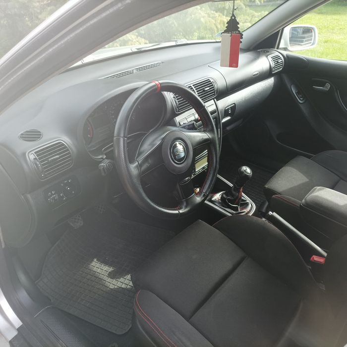 Seat Leon 1.6 KLIMA bdb stan nowy rozrząd