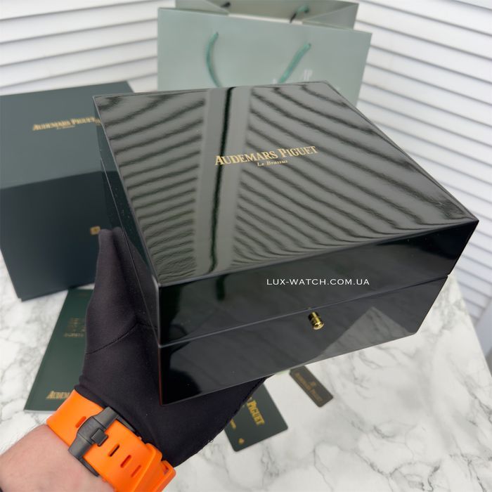 Фирменная коробка под часы Audemars Piguet