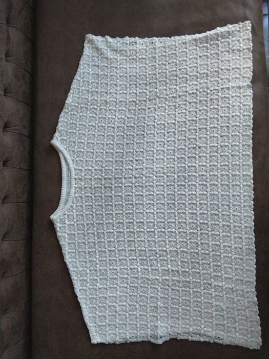 Білі джемпери, кофти .