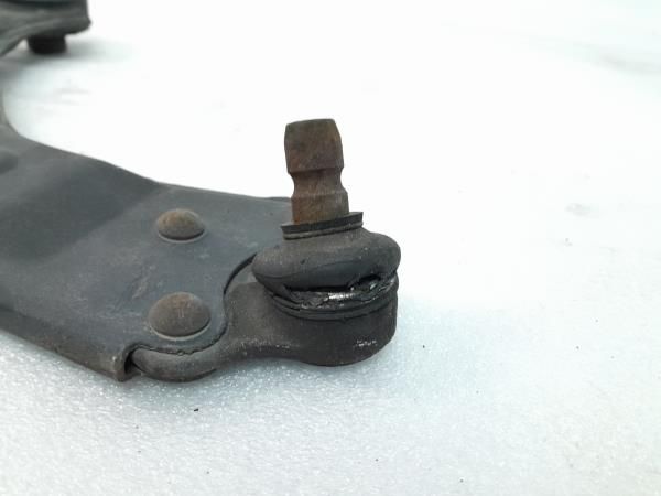 Braço de suspensão frente esquerdo FIAT Grande Punto (199_)