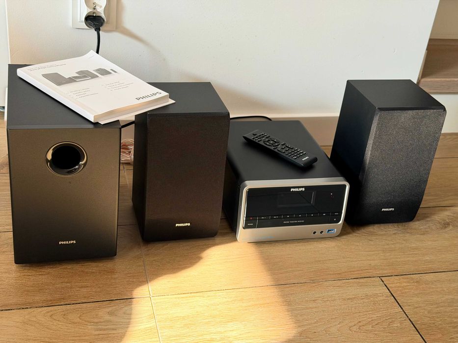Mikrowieża 2.1 Philips MCD183 z subwooferem / USB / CD / DVD / MP3 / ładny stan + pilot