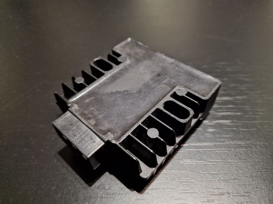 Retificador de corrente Suzuki  UU 125