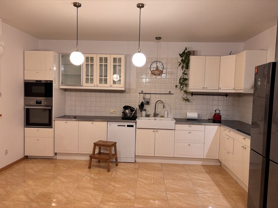 Kuchnia ze sprzetem ikea kremowa