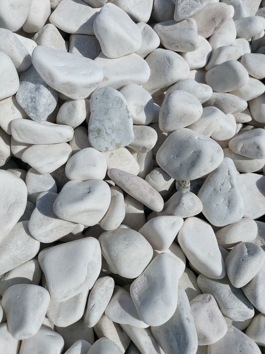 Biały otoczak, multibianco, kamień ogrodowy. Otoczak ozdobny