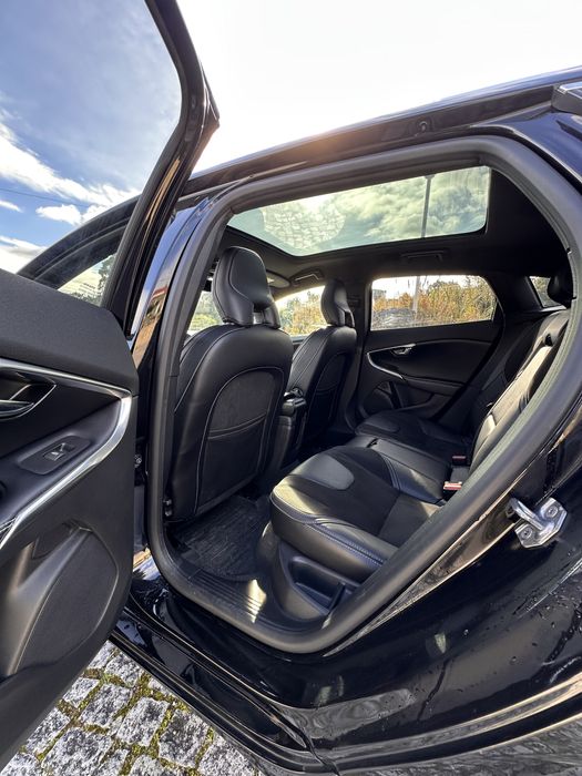 Volvo V40 D2 R-Design