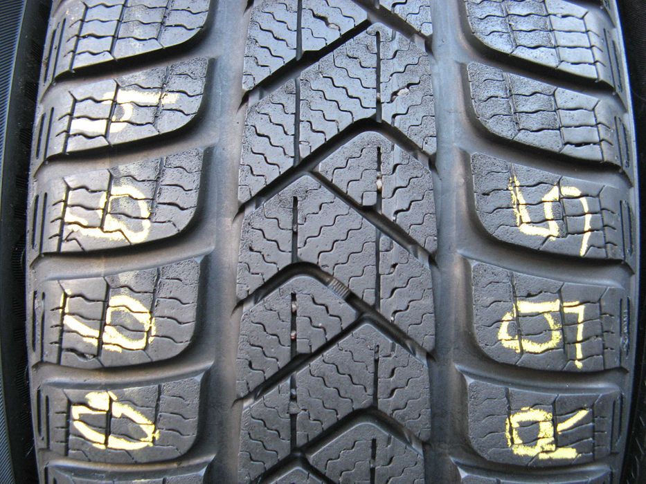 215/55R17 PIRELLI Winter SottoZero 3 - Nr.0664