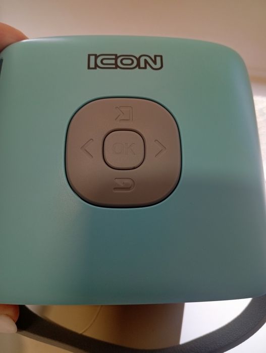 Mini Projetor Portátil  ICON