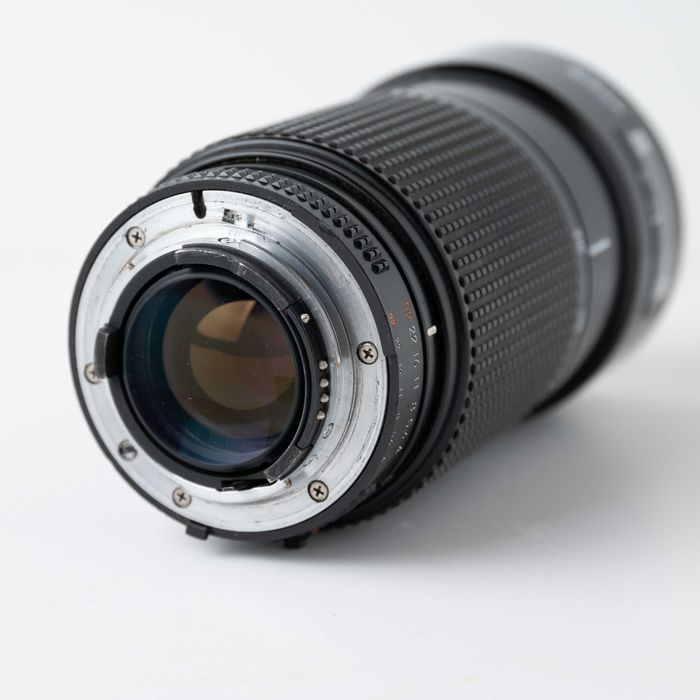 Objetiva Nikon 70-210 f4