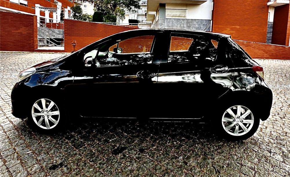 Vendo o meu Toyota Yaris D4D