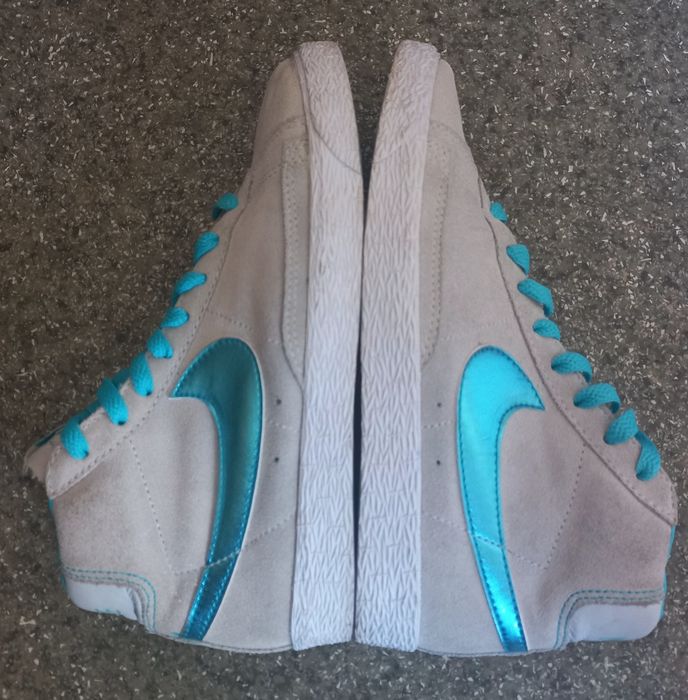 Кросівки жіночі Nike Blazer Mid 77, розмір 35