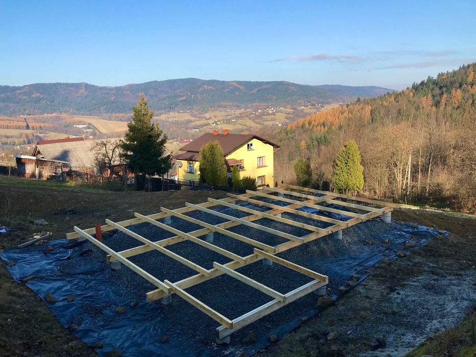 Fundamenty, podwaliny, słupki pod domy szkieletowe   Letniskowe Całoroczne 25 lat doświadczenia własny transport oraz koparka, ciężki teren