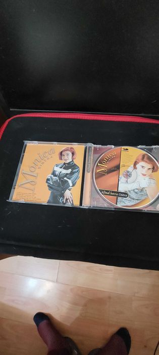 Vendo Cd's da Mónica Sintra