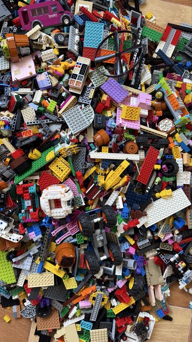 Конструктор Лего на вагу Lego