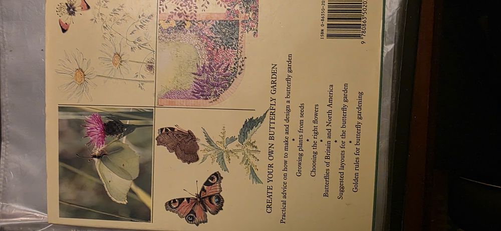 Livro sobre Borboletas e Jardim