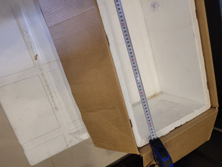 Duży box styrobox styropian pudło do wysyłki ryb transportu akwariowy