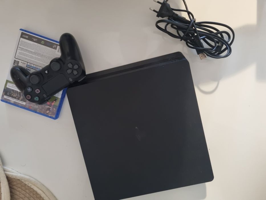 Konsola Playstation Ps 4 Slim 1TB + Gra
