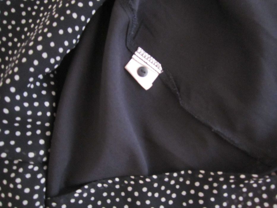 Vestido Zara Preto bolinhas brancas com forro midi, mangas em balão