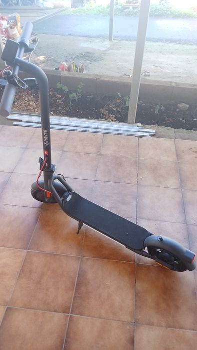 Trotinete navee v25
