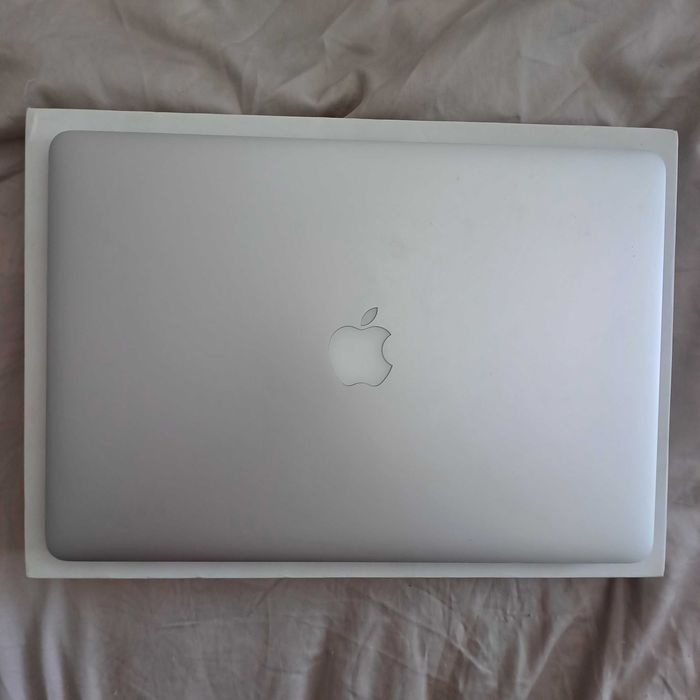 MacBook Pro 15'4 16/512 Space gray