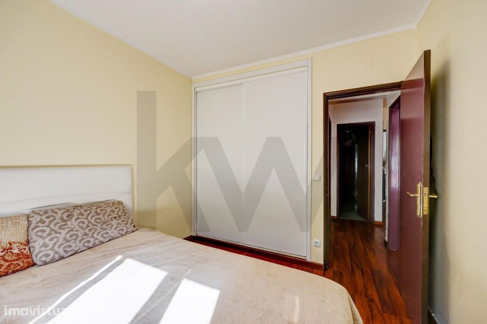 Apartamento T2 em Alverca com Ar Condicionado – Pronto a Habitar