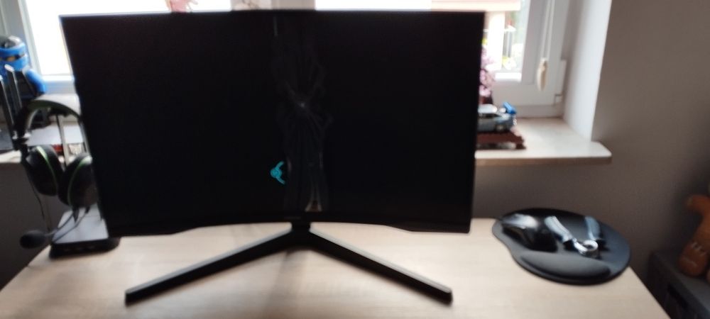 Monitor Samsung odyssey uszkodzony