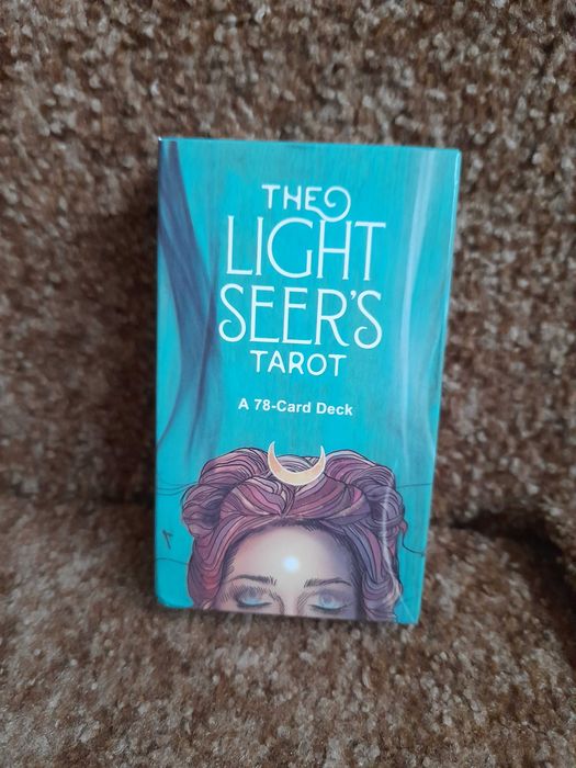 Продам новые карты таро the light seer's tarot