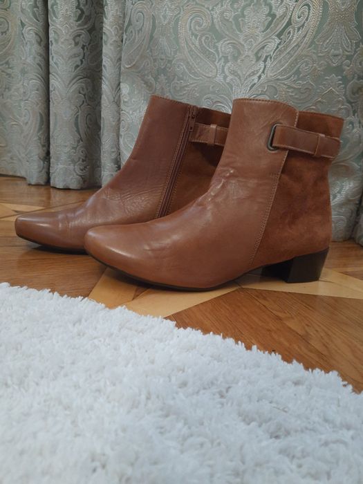 Взуття нове Весна