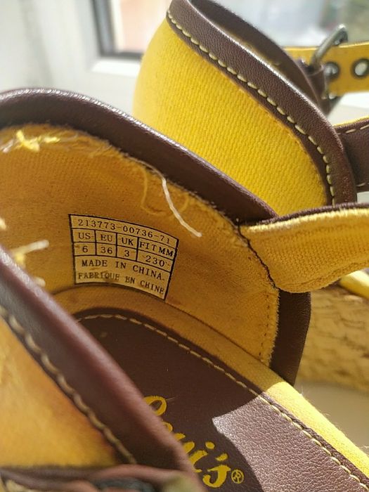 Босоніжки Levis 37p