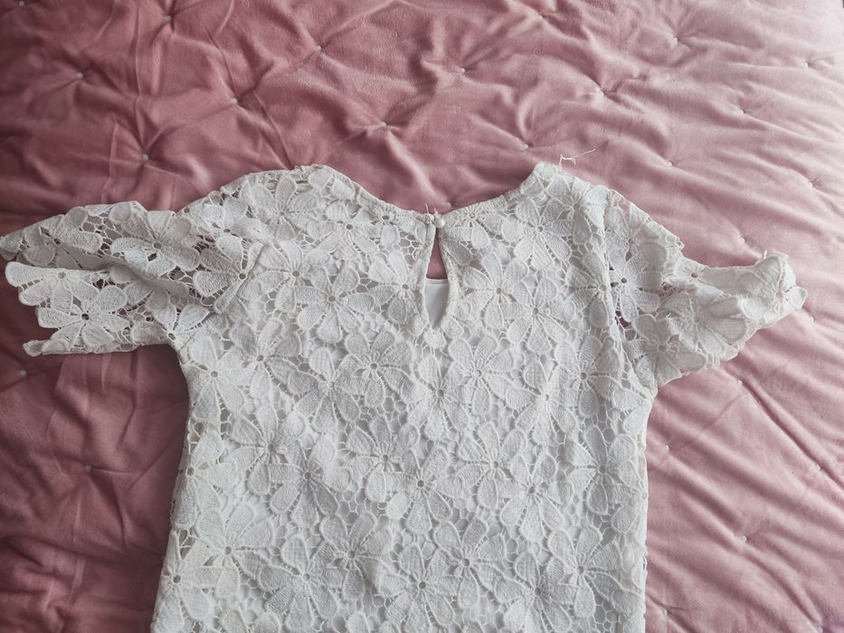 Vestido branco de renda