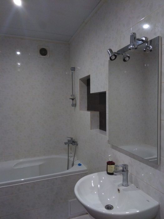 Квартира посуточно  Подобово Лев бер Караван Донец шос Тепло Вода Свет