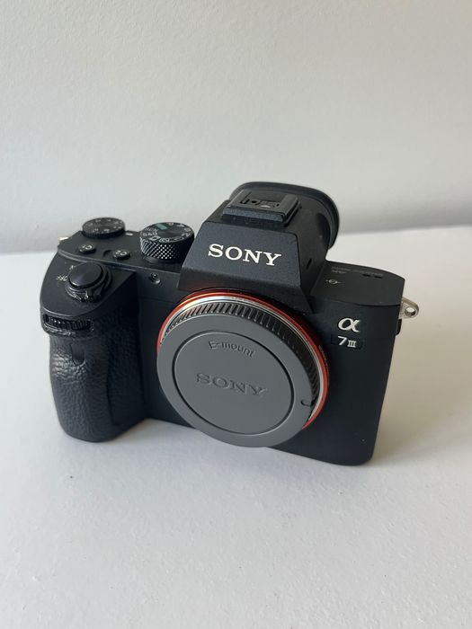 Câmera Sony A7iii mirrorless full-frame