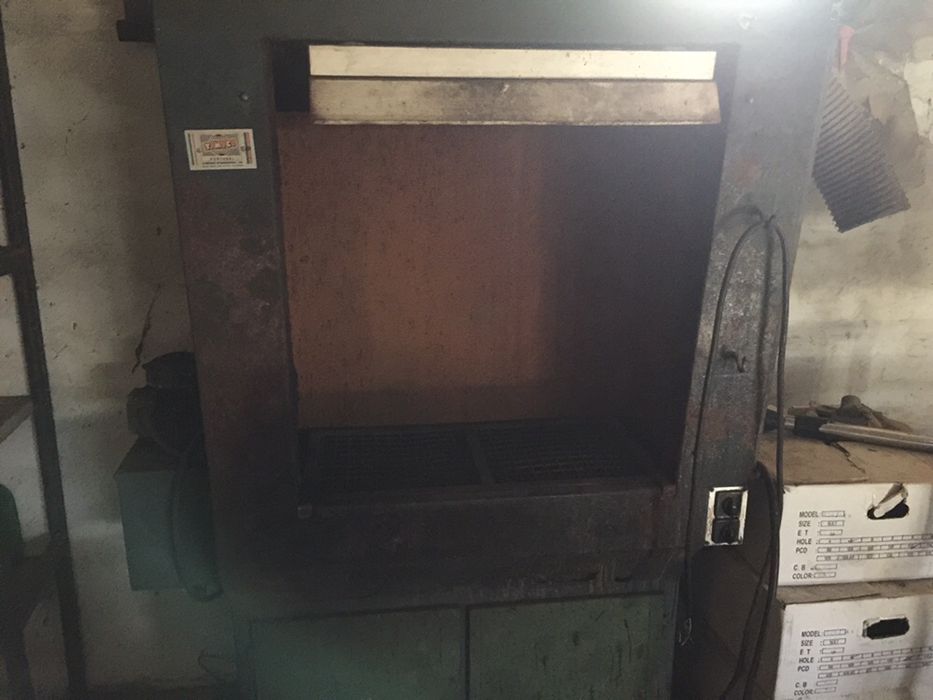 Várias máquinas de calçado