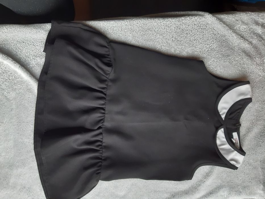 Elegancka sukienka 4-5 lat