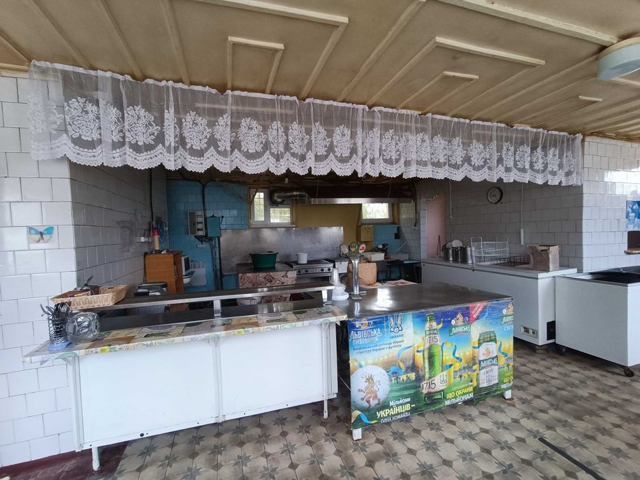 Здам приміщення їдальні з прилеглою територією в районі Пивзаводу.