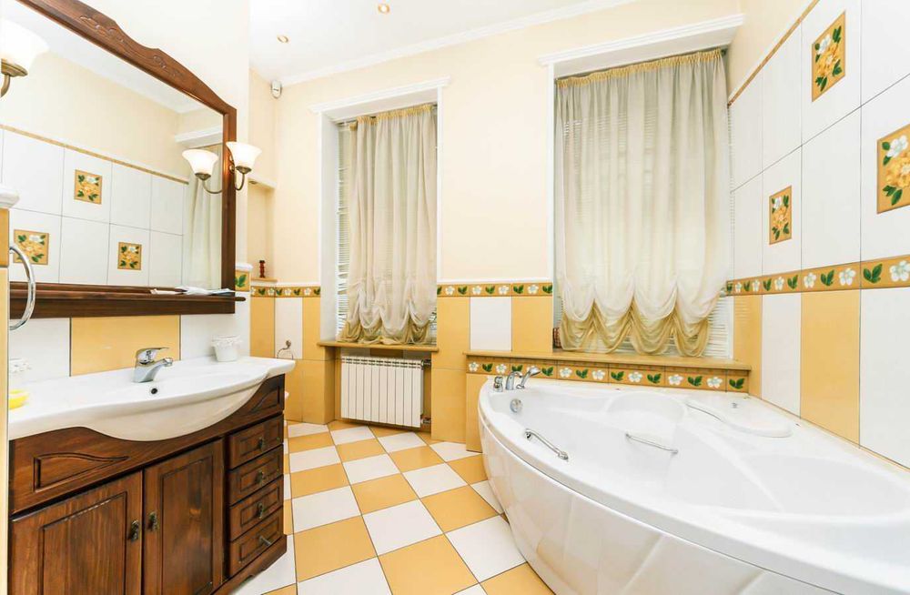 5к Михайлівська 15, Майдан, Крещатик, паркування