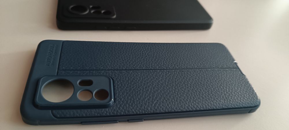 Продам чохол редмі ноте 12  12х нові