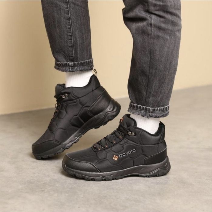 Зимние мужские ТЕРМО кроссовки ботинки  на  меху Bayta 43 и 45р- ра