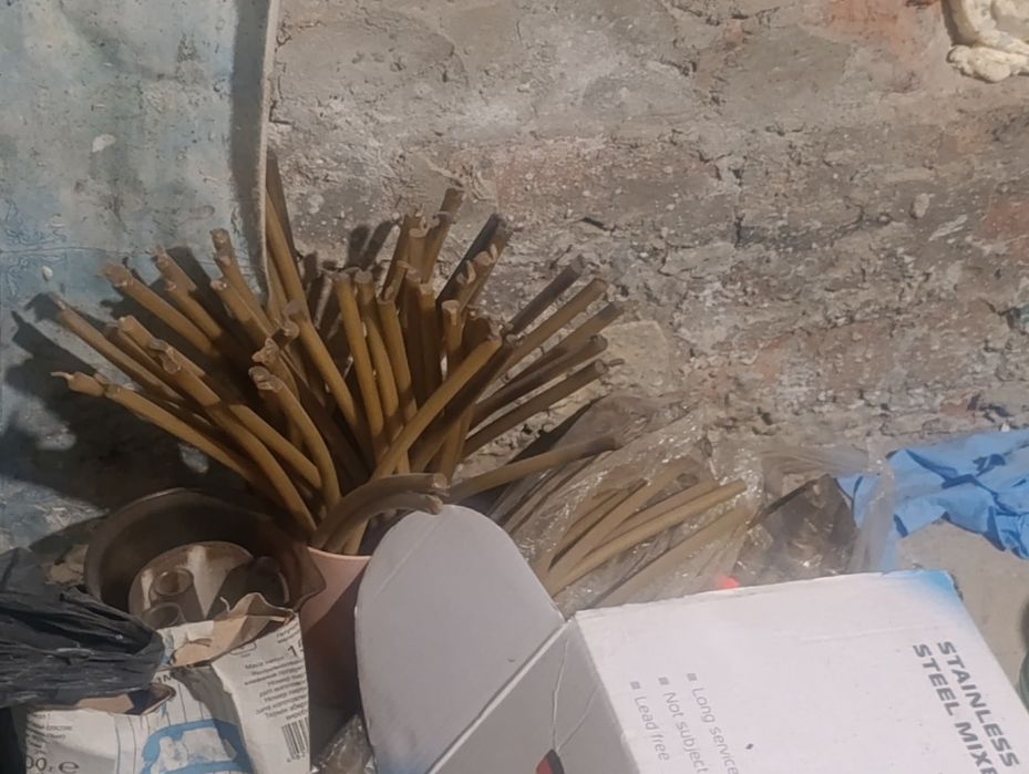 Жмут свечей церковных не использованых, свечи