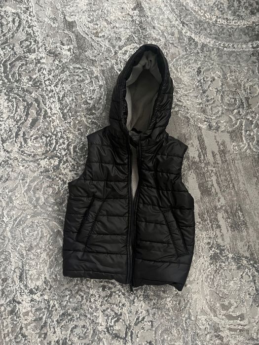 Безрукавка для хлопчика на флісі