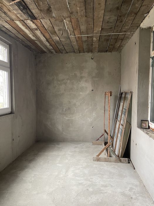 97 м² 27000$ вул. Миру під ремонт