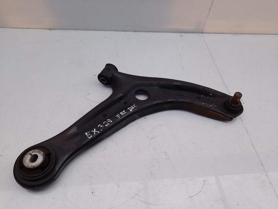 Braço de suspensão frente direito FORD Fiesta VI (CB1, CCN)