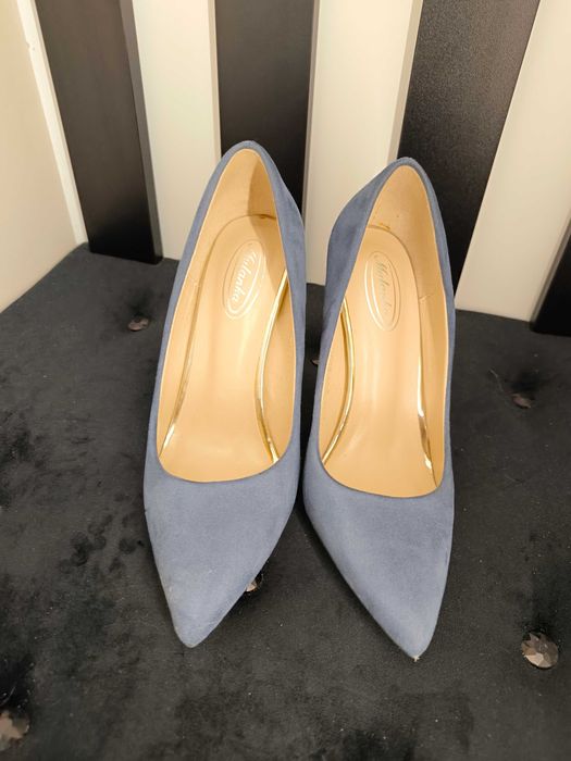 Buty na obcasie niebieskie