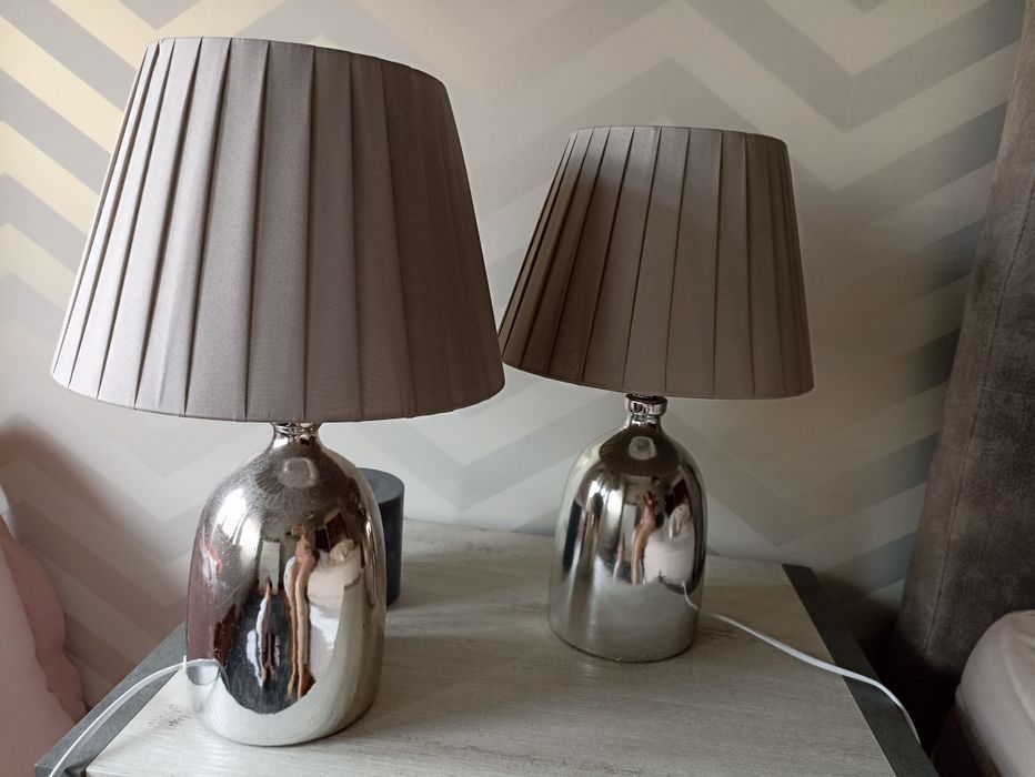 Candeeiros de cabeceira cinzento