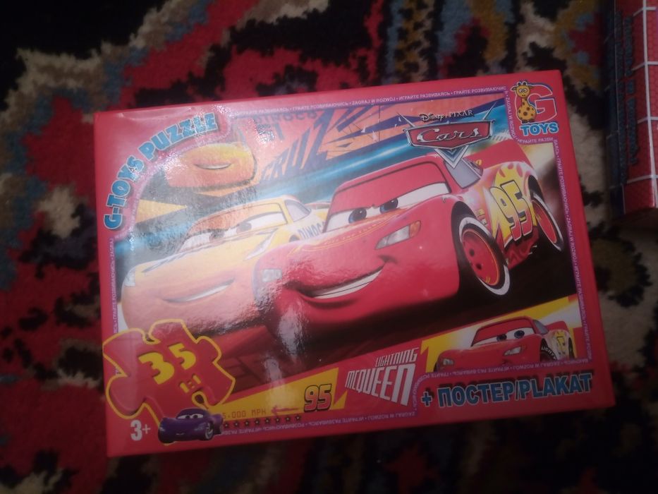 Пазли тачки макквін гонки крупні