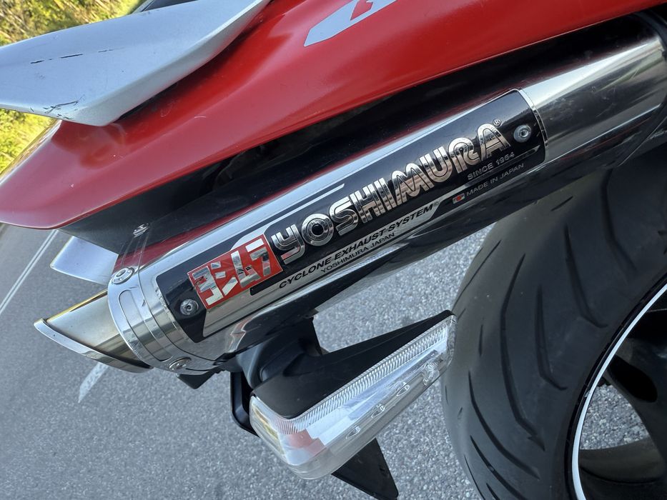 Suzuki GSR 600 A2