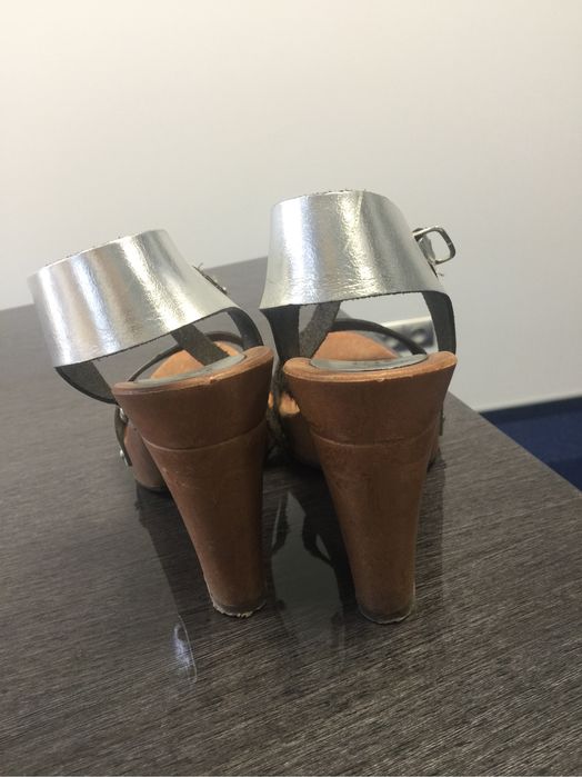 Sprzedam buty ze skóry Venezia 39