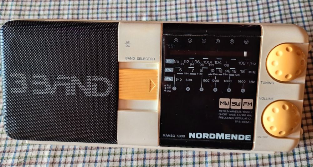 NordMende Mambo K300 вінтажний радіоприймач