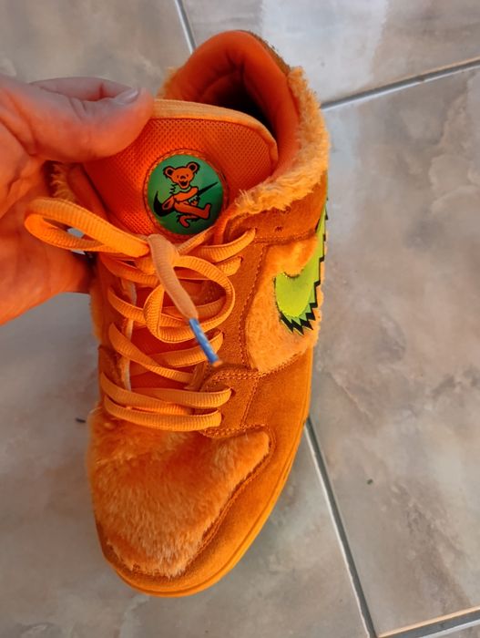 Tênis com pouco uso.